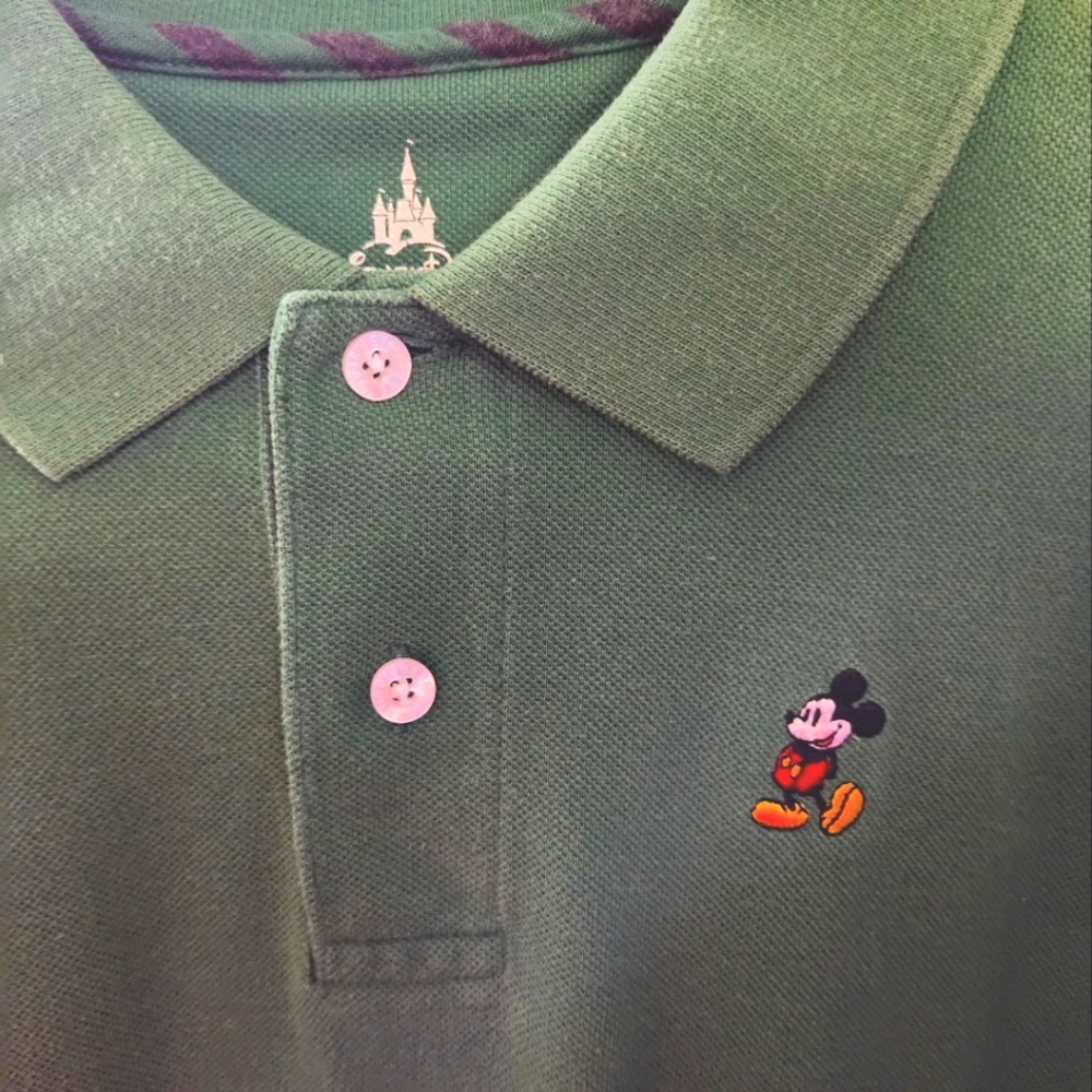 Authentic Disney Parks Men's / Unisex Green Polo  US Size Small